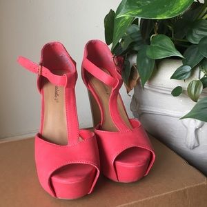 Pink Platform Heel💕